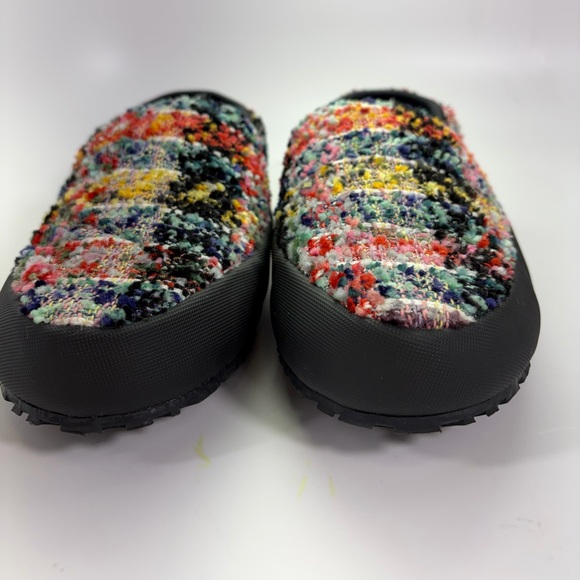 P448 Multicolor Textured Slip-ons with Sturdy Sole